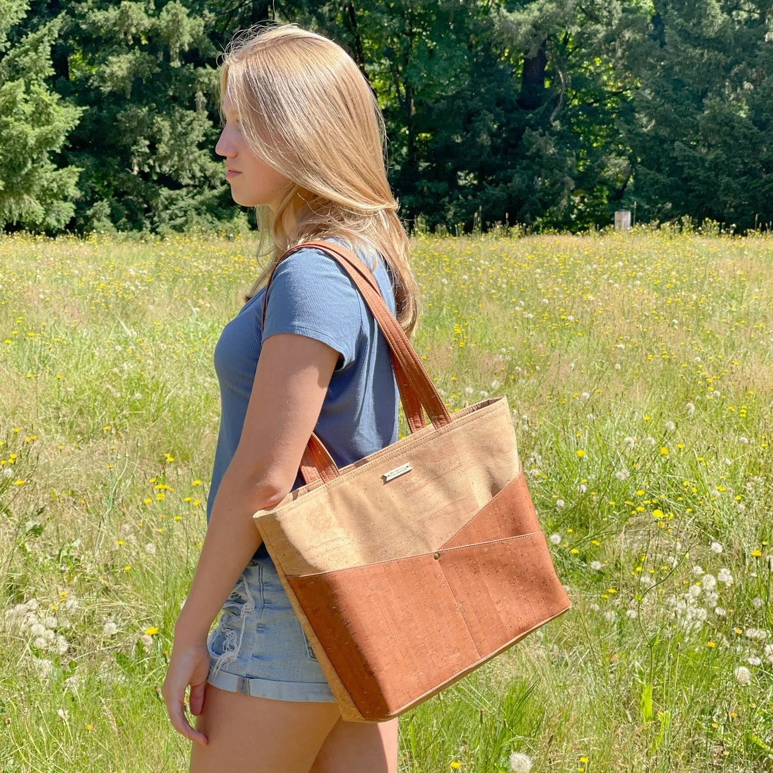 ADVOCATE zippered tote | SEPIA - Image 9