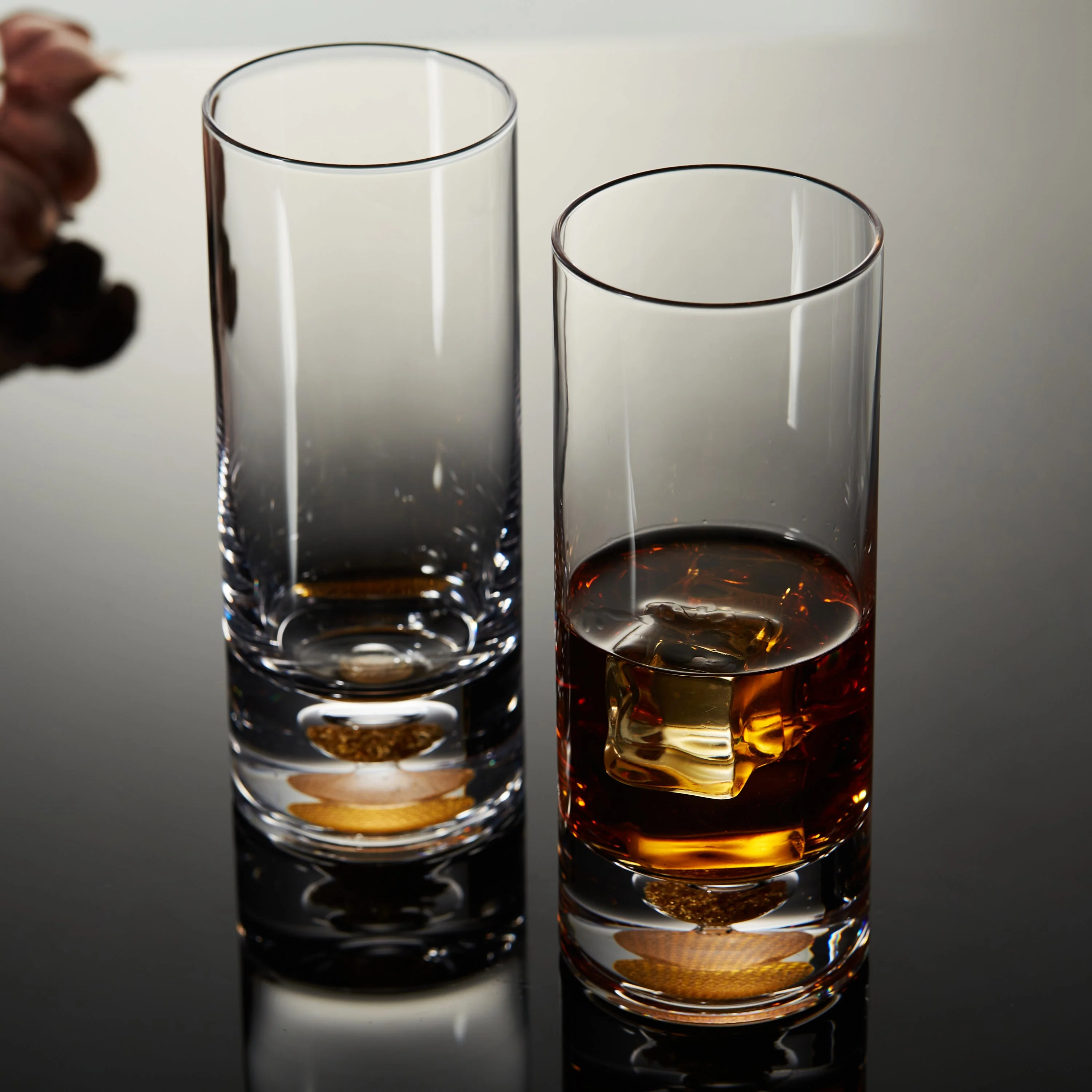Berkware Lowball Whiskey Glasses with Unique Embedded Gold tone Flake Design - Set of 6 - Image 6