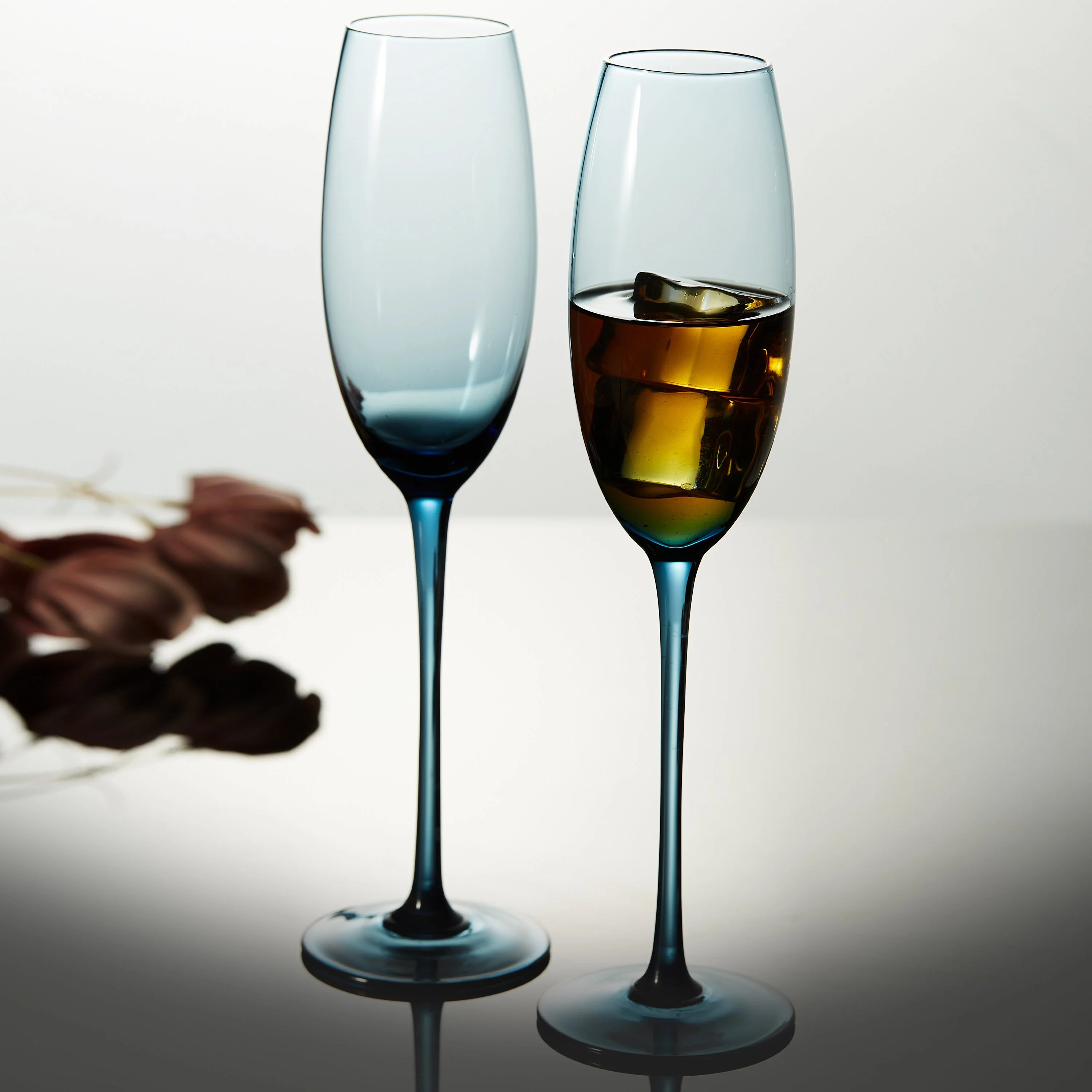 Berkware Luxurious and Elegant Sparkling Colored Glassware - Champagne Flutes - Image 6
