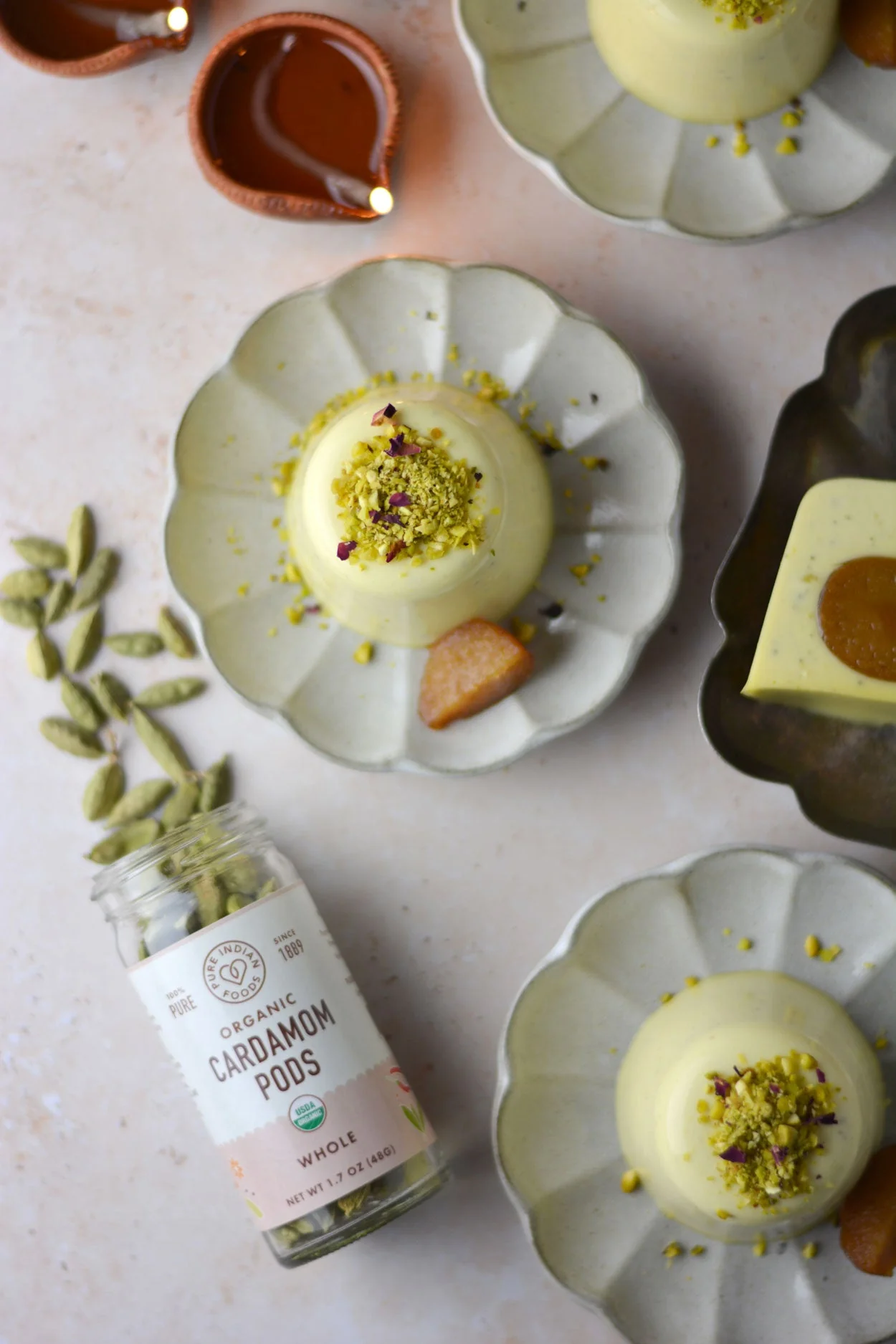 Cardamom Green, Certified Organic - Image 3