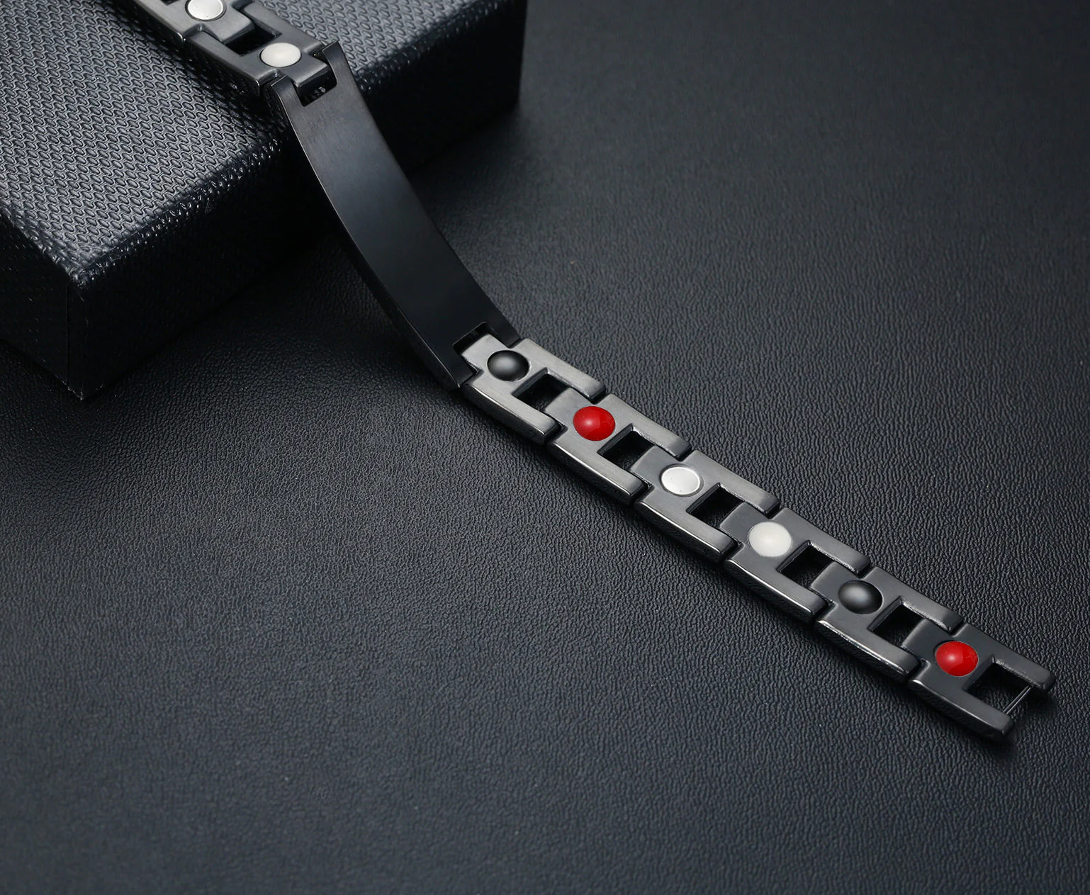 Ceramic and Stainless Steel Energy Bracelet 4-in-1. White & Silver Color. Model CEB042 - Image 4