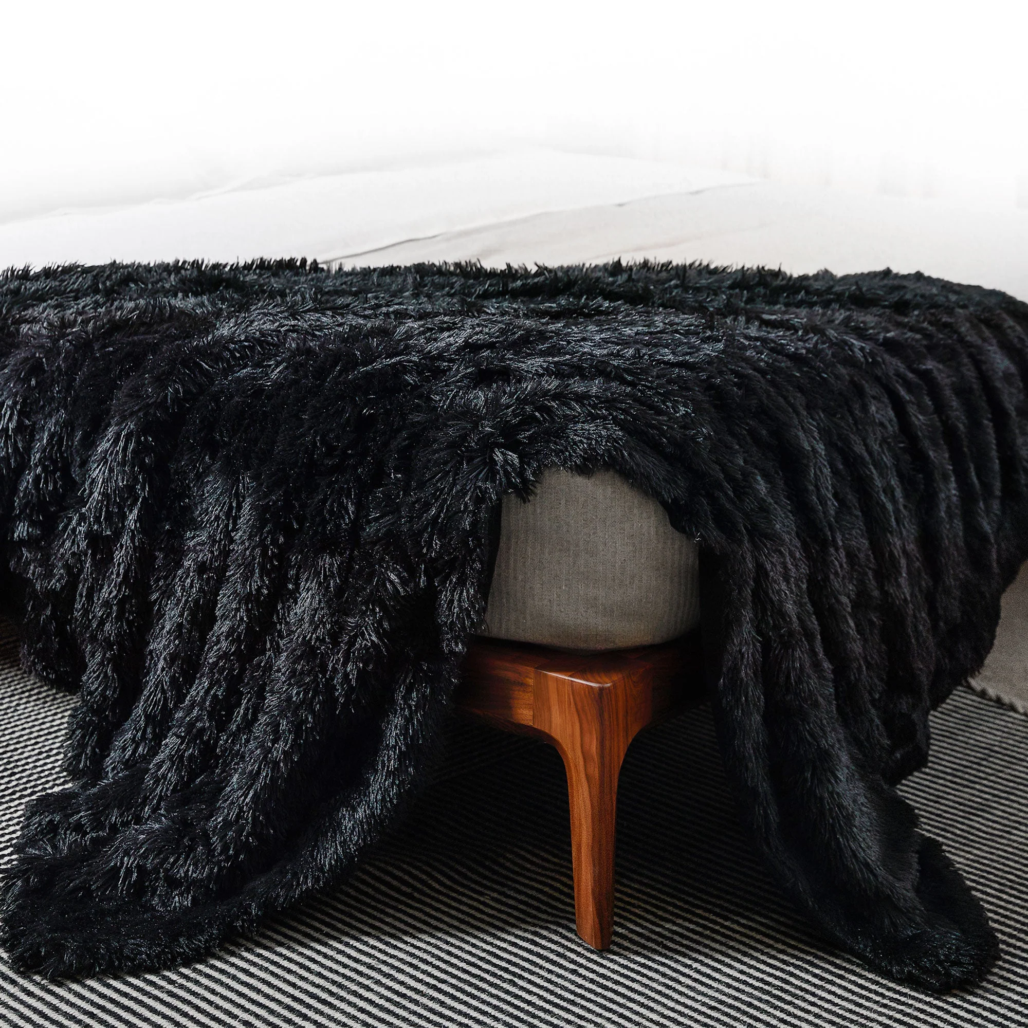 Cheer Collection Reversible Faux Fur Accent Throw Blanket - Image 5