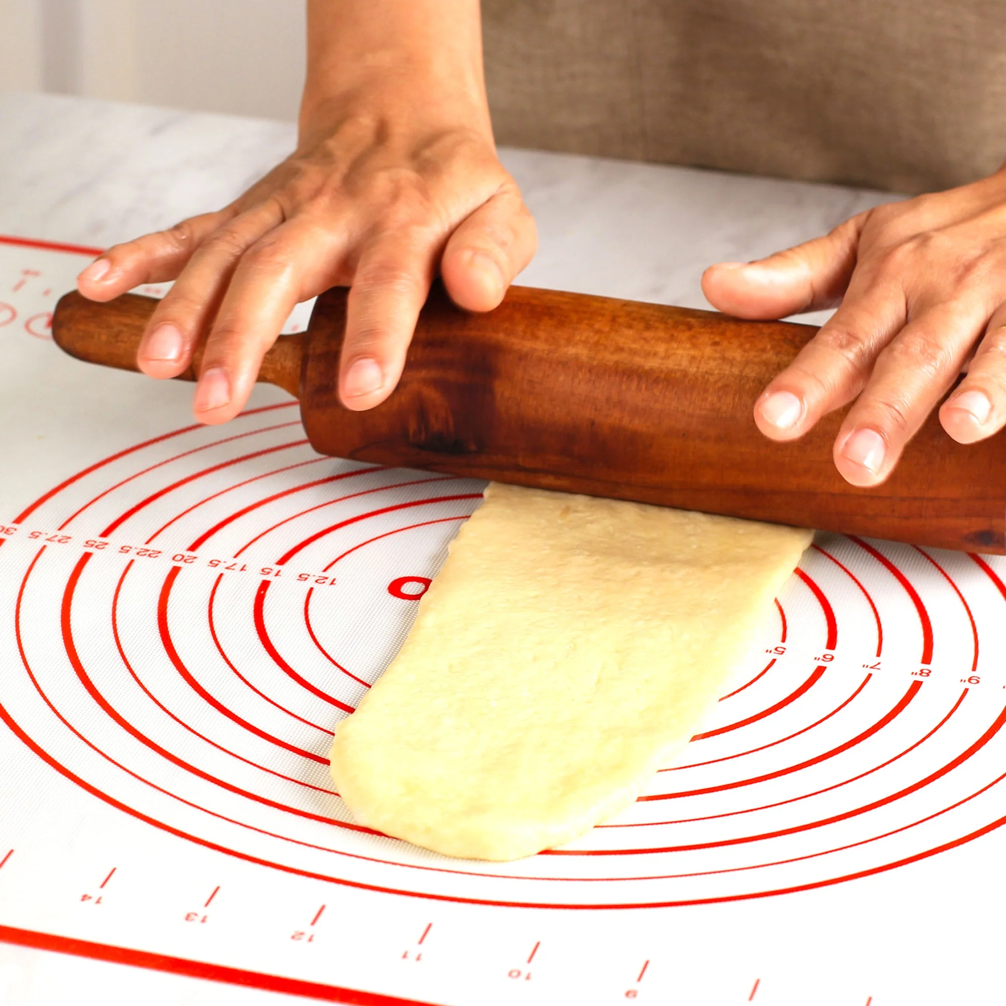 Cheer Collection Silicone Baking Mat for Dough and Baking Cookies Pizza Macarons - Non-Slip, 16" x 20" - Image 5