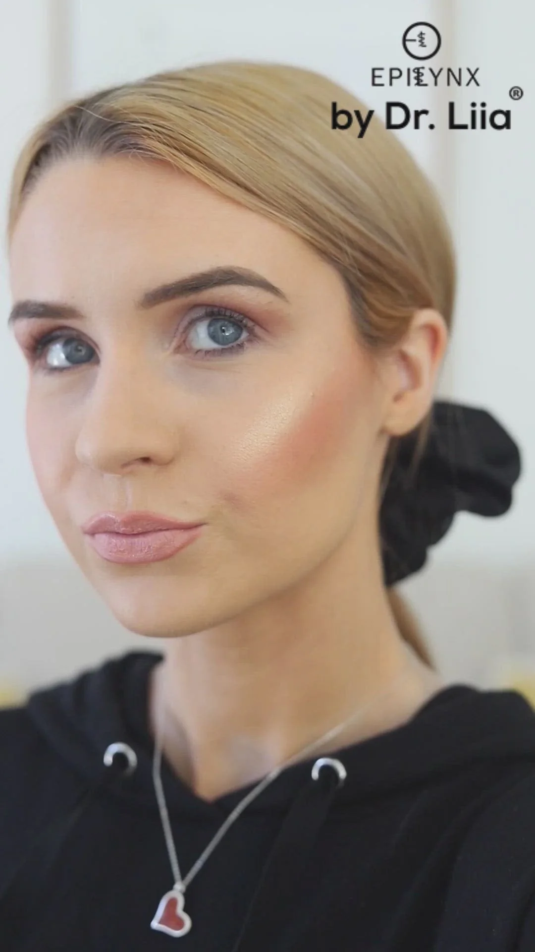 False Eyelashes - No Glue Black Eyeliner and Lashes Kit - Image 8