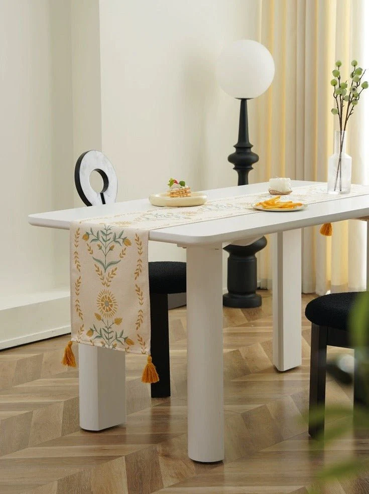 French Style Floral Table Runner - Image 7