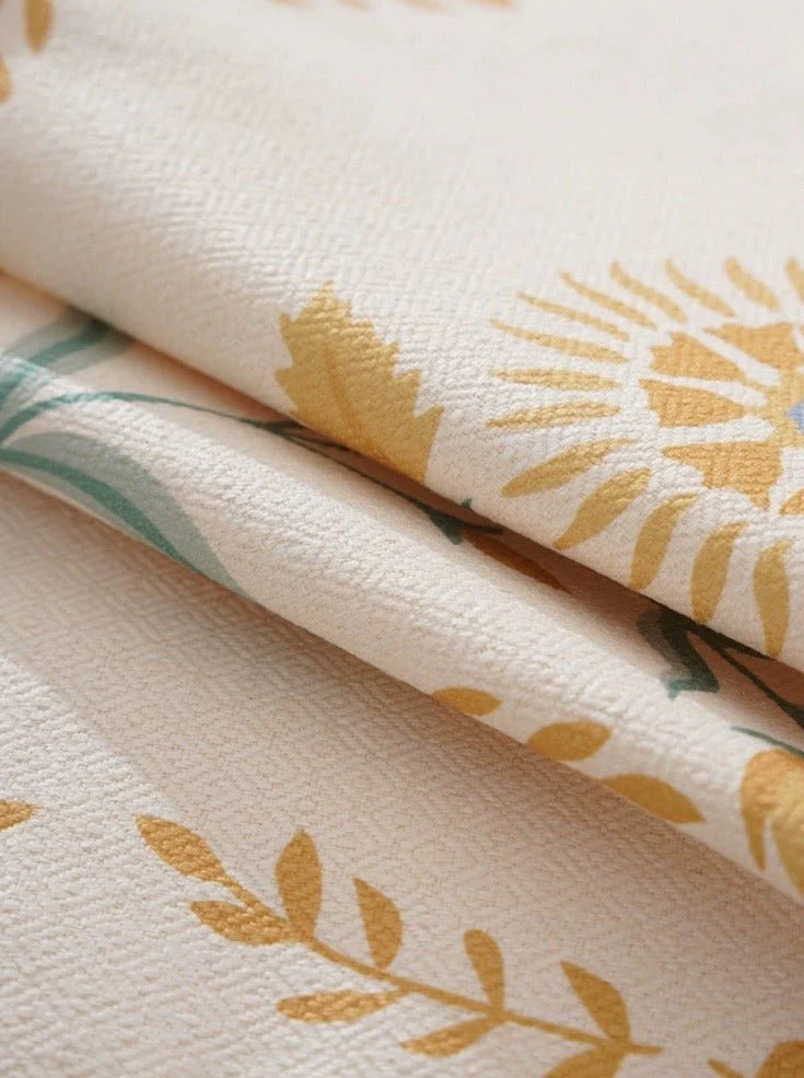 French Style Floral Table Runner - Image 9