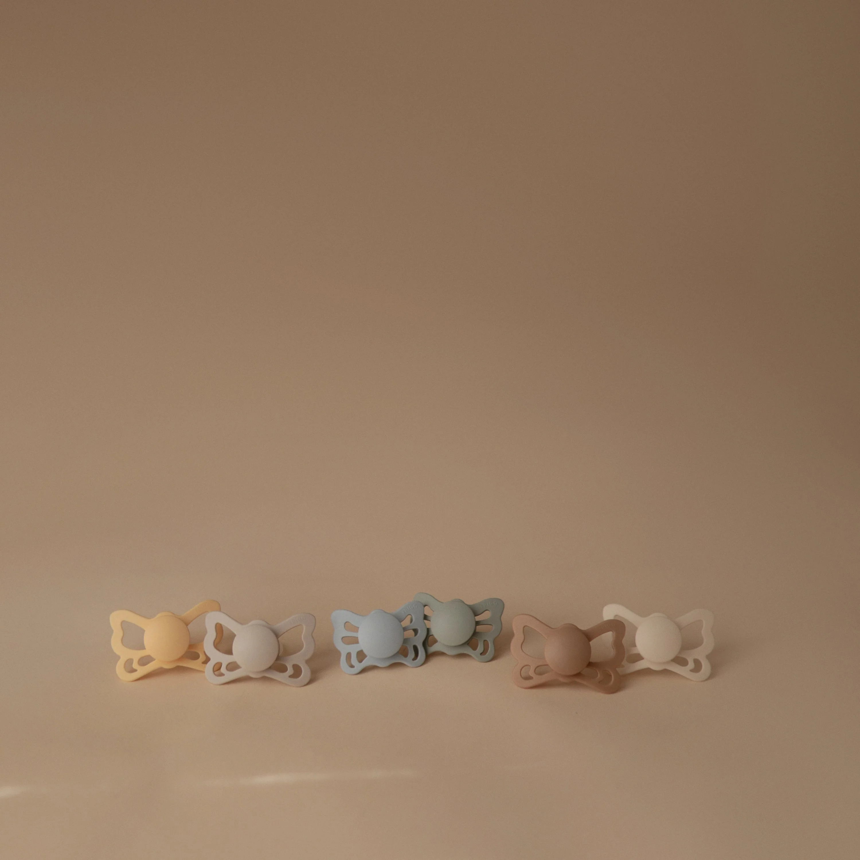 FRIGG Butterfly Anatomical Silicone Pacifier 2-Pack (6-18 Months) - Image 50