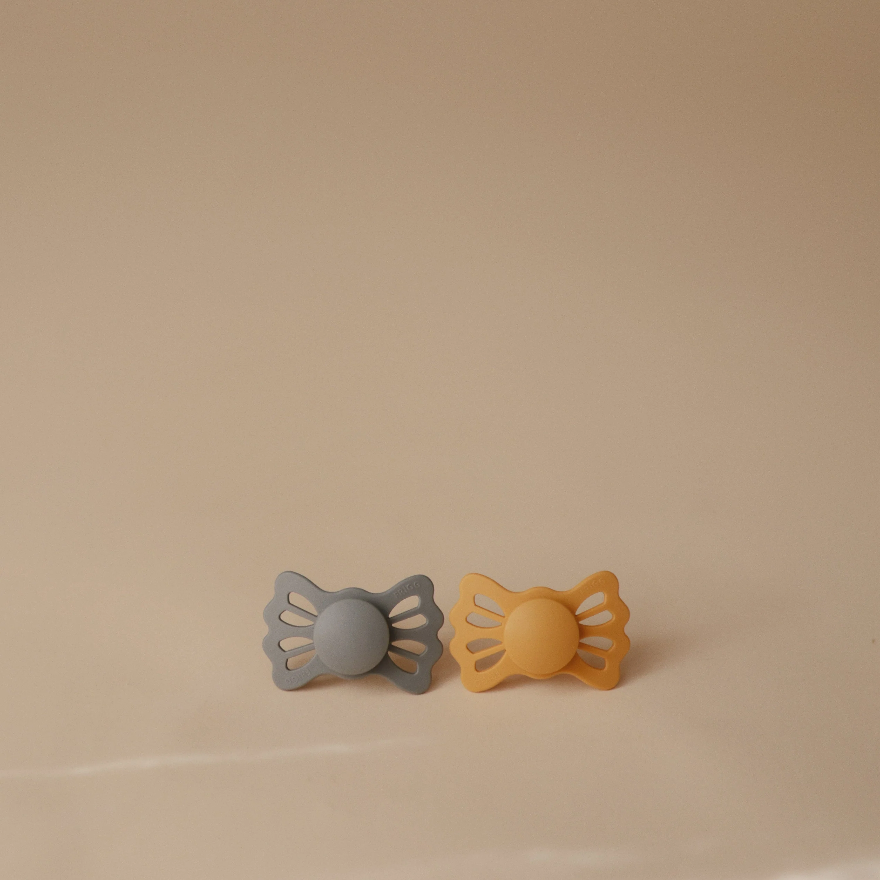 FRIGG Lucky Symmetrical Silicone Pacifier 2-Pack (6-18 Months) - Image 26