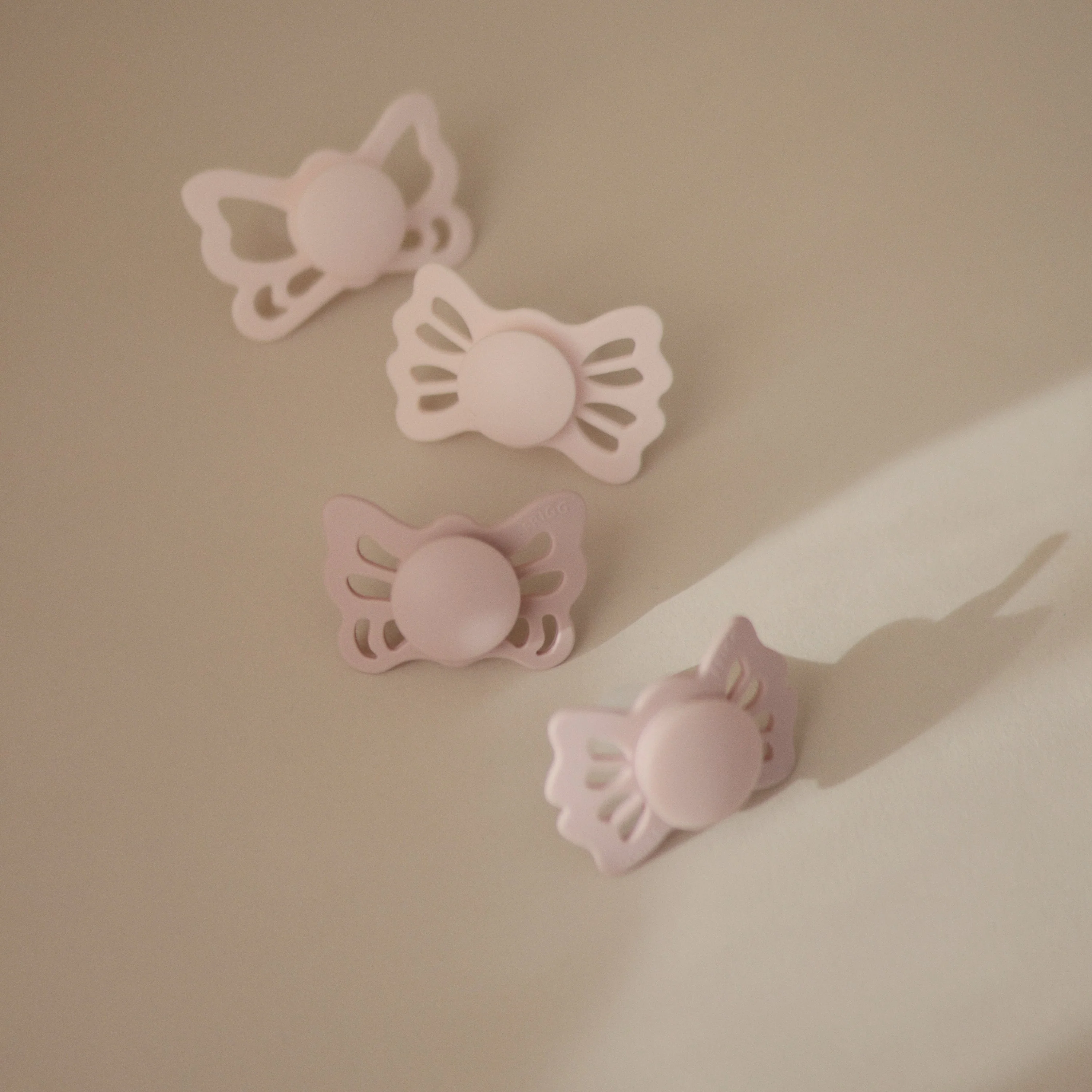 FRIGG Lucky Symmetrical Silicone Pacifier 2-Pack (6-18 Months) - Image 30