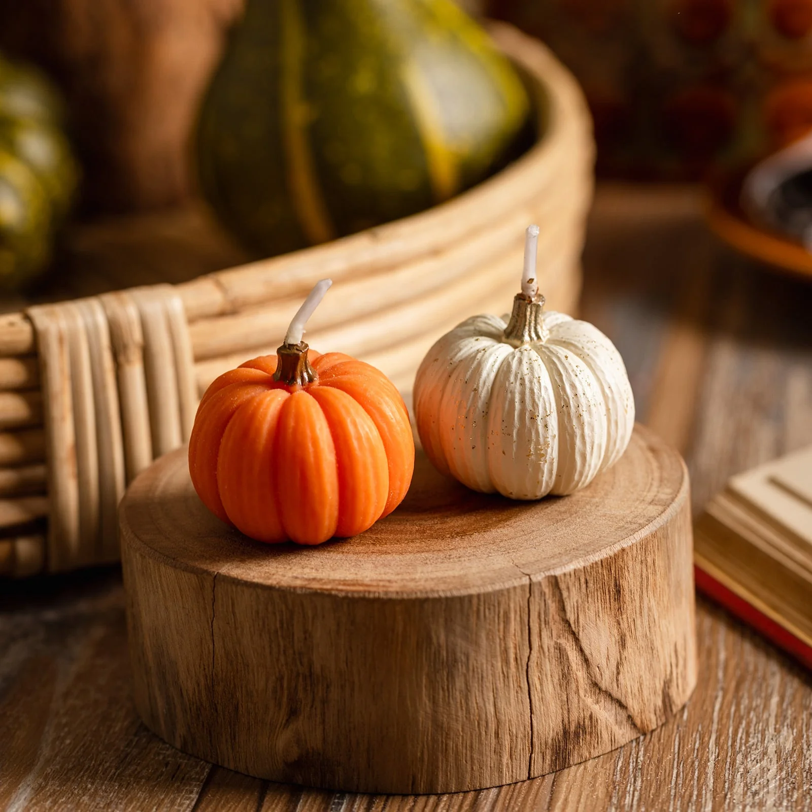 iLikePar Autumn Pumpkin Candles - Image 3