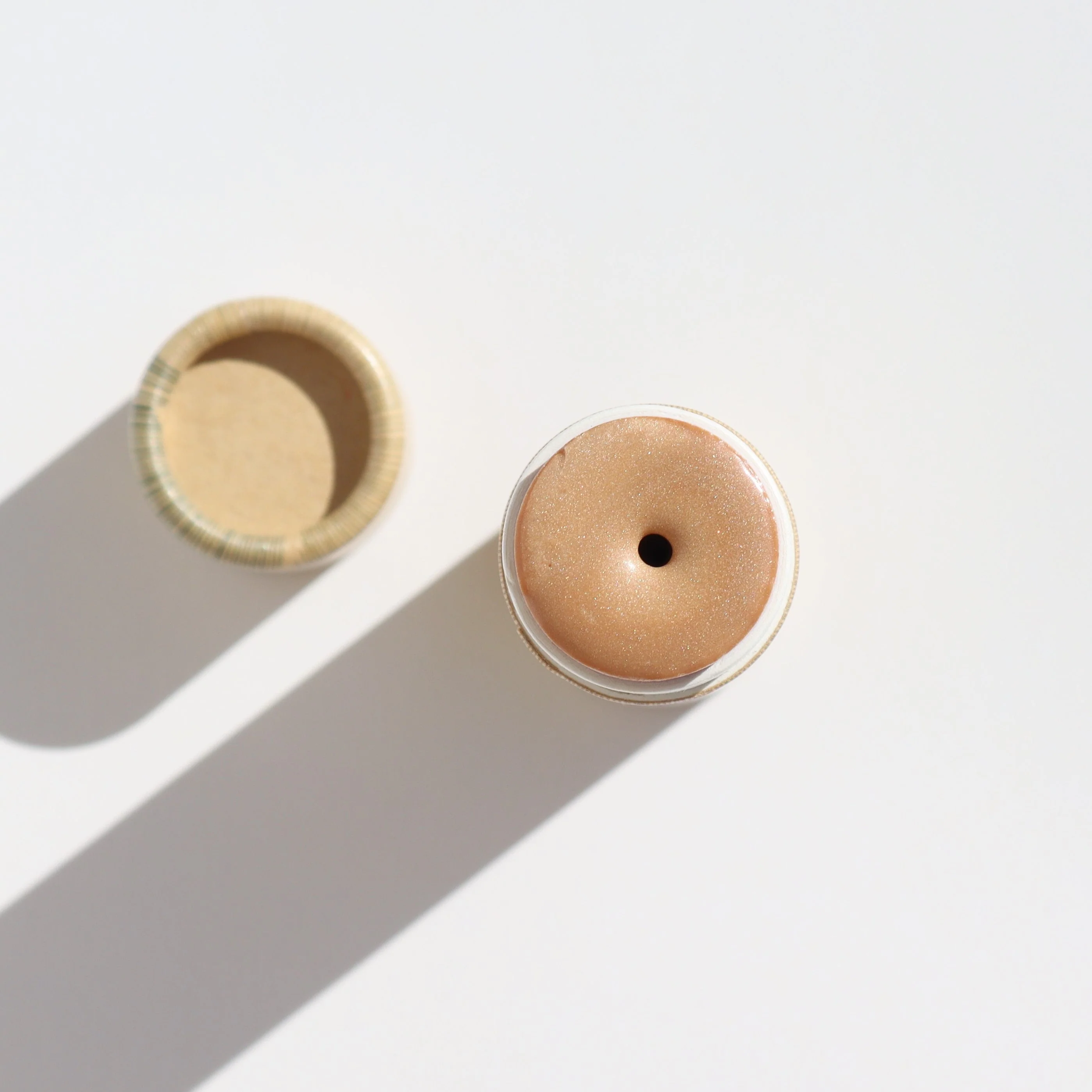 Illumi Cream Vegan Highlighter Stick - Image 4