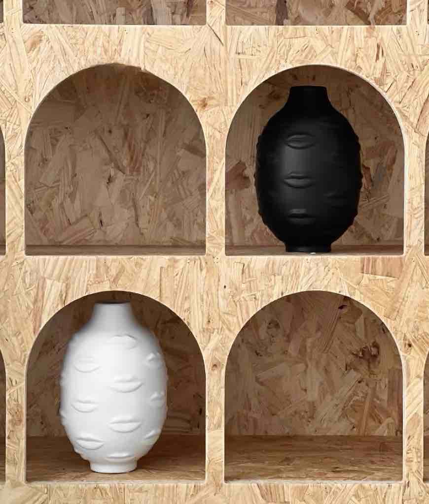 Lip Vase - Modern Abstract Decorative Ceramic Flower Centerpiece Vase - Image 7