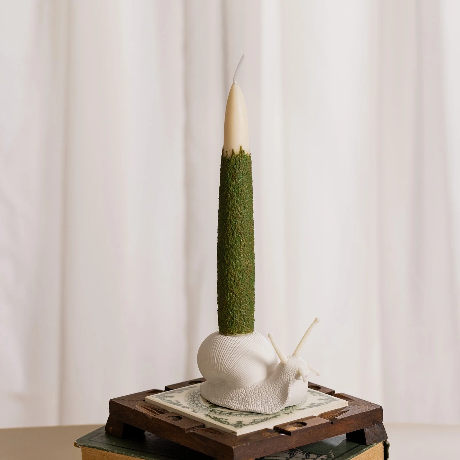 Moss Taper Scented Candle & Snail Candle Holder Set for Home Decoration Crafts Arts - Image 10