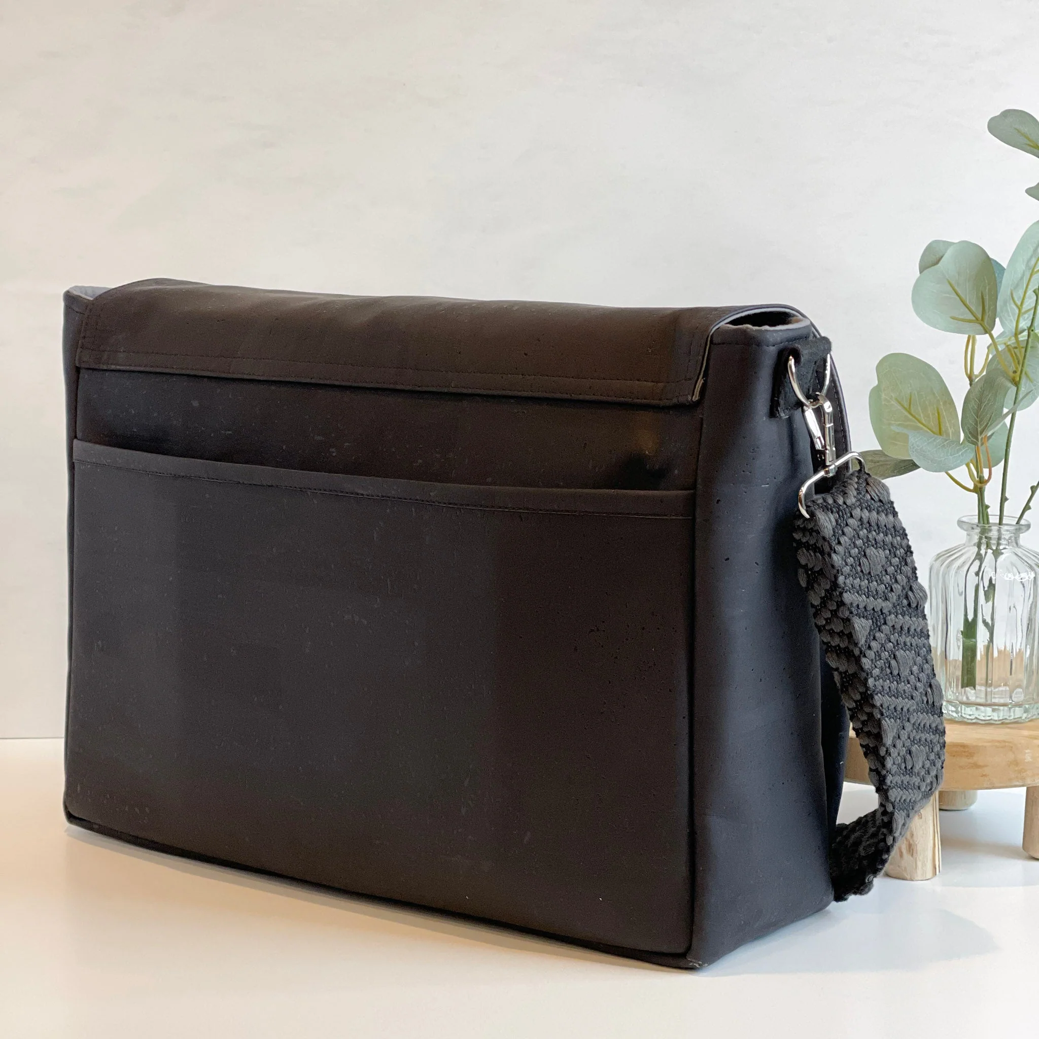 NOMAD messenger bag | COAL - Image 8
