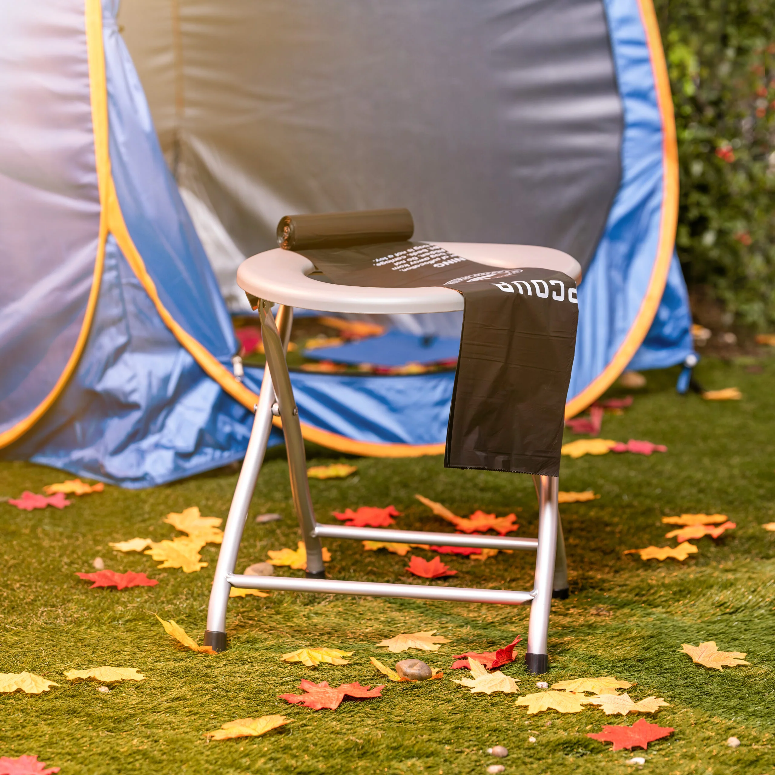 Portable Camping Toilet Seat with Trash Bag Hooks - Image 6