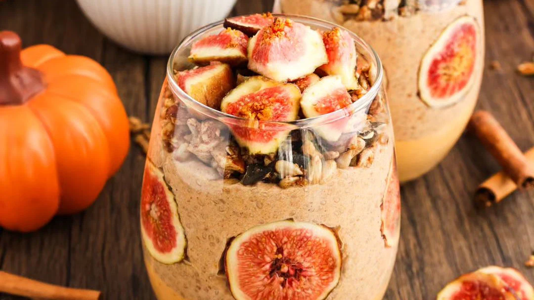 Pumpkin Fig Organic Sprouted Granola - Image 3