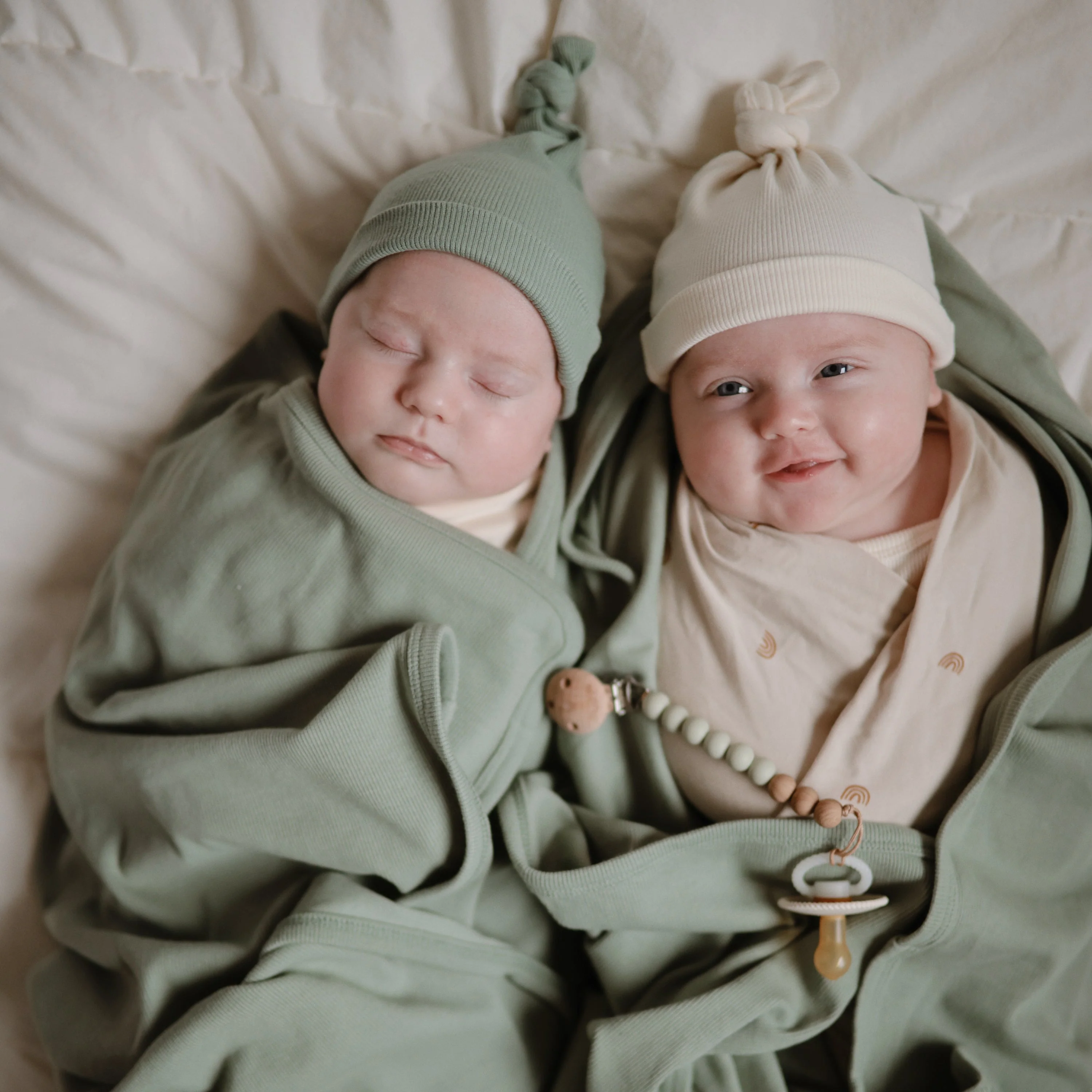 Ribbed Knotted Baby Gown + Beanie - Image 11