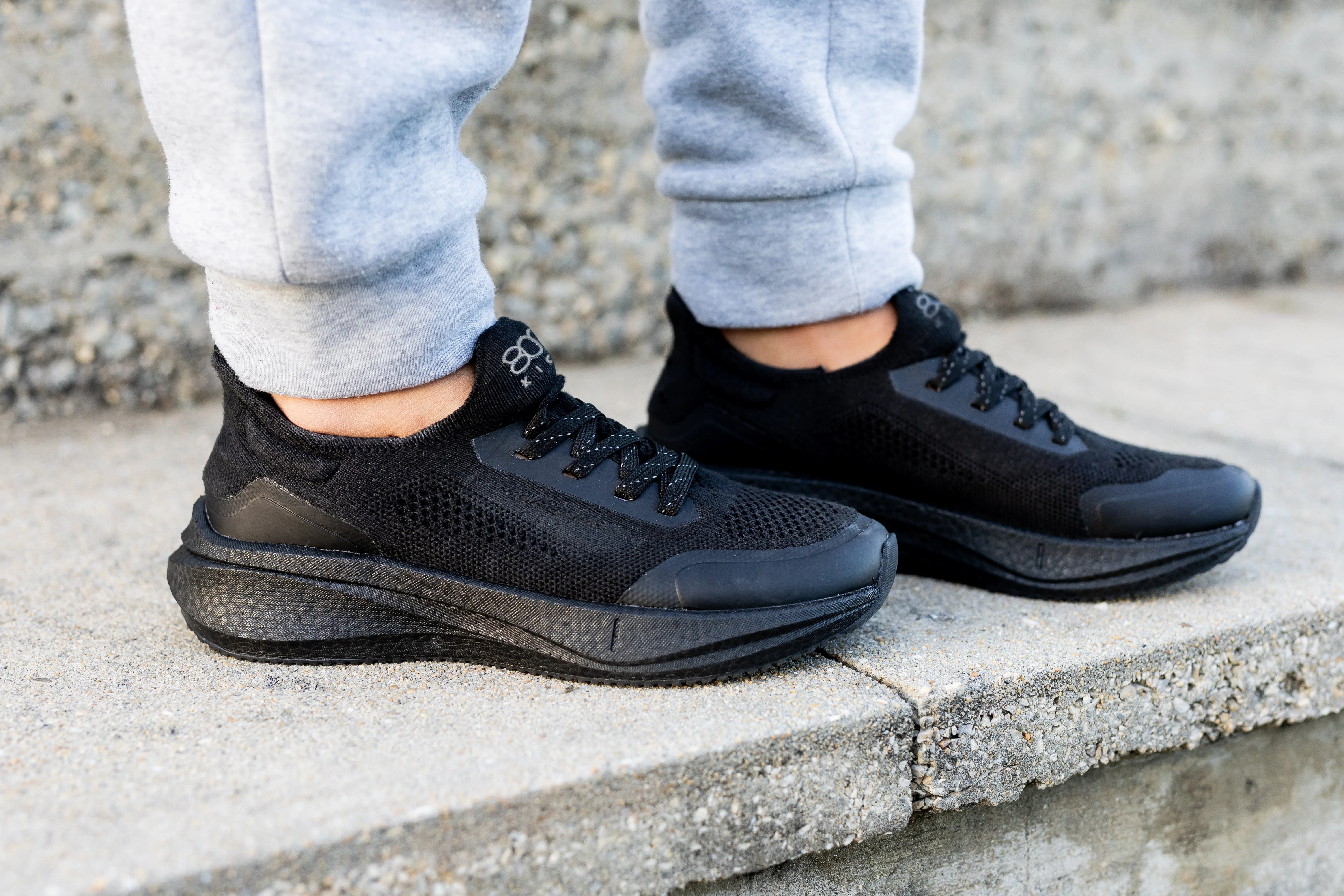 Runners for Women in Full Black - Image 7