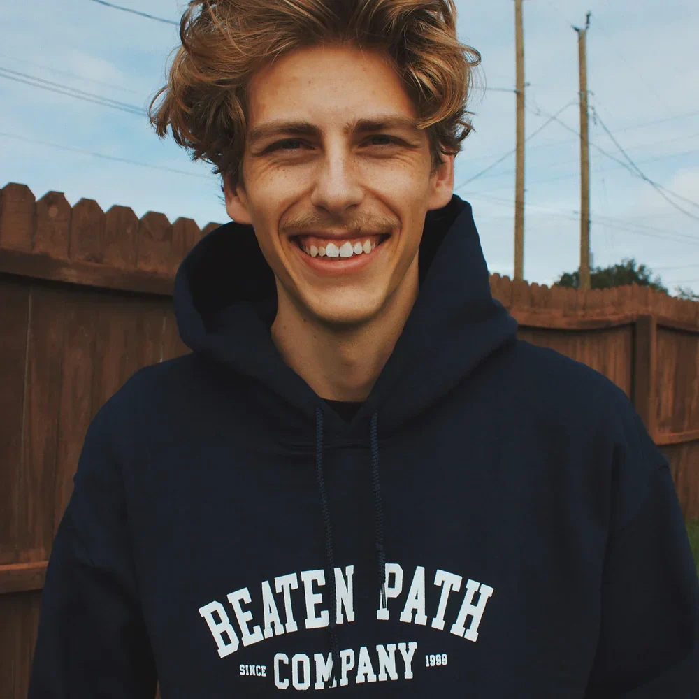 SHORES HOODIE - Image 4
