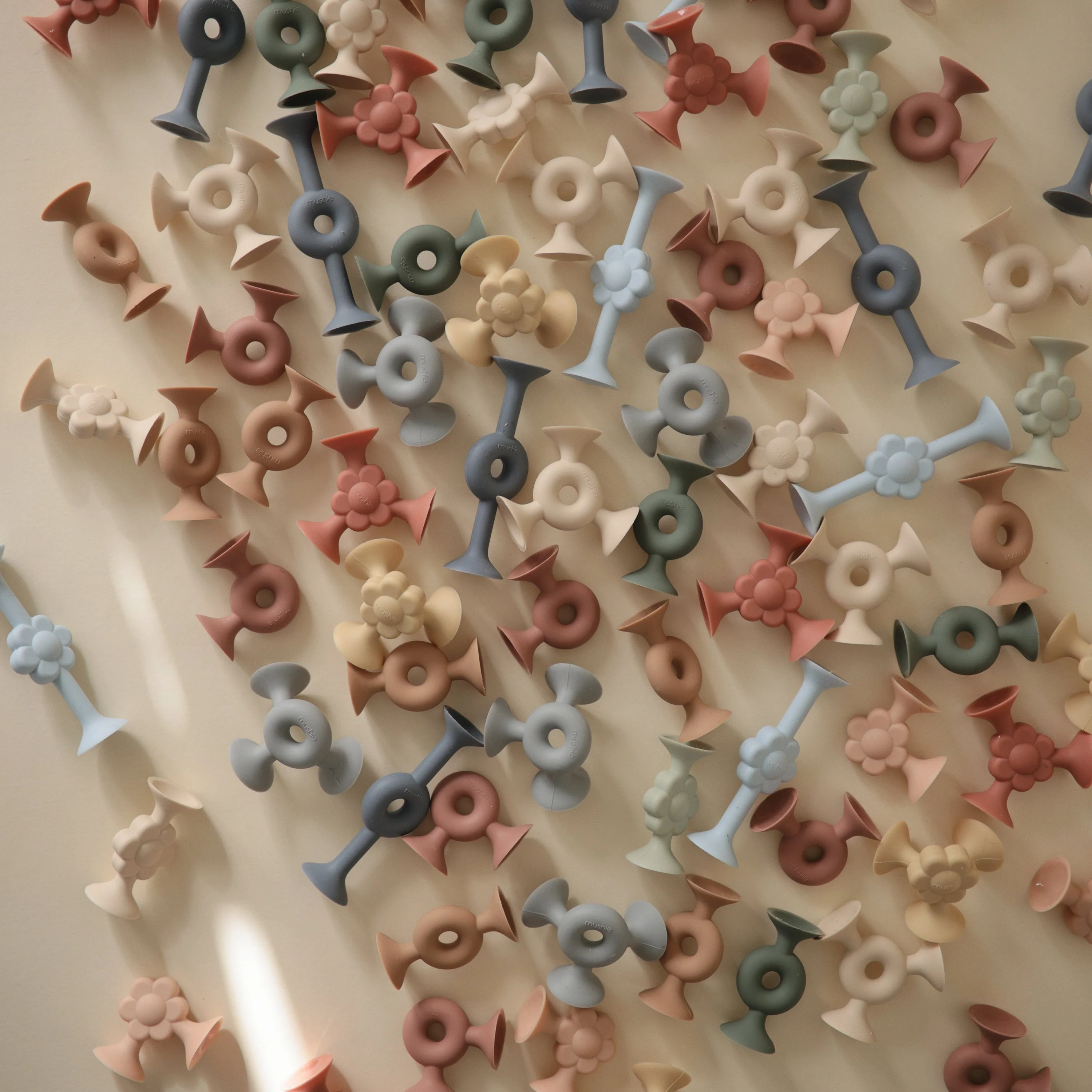 Daisy Silicone Suction Builders - Image 11