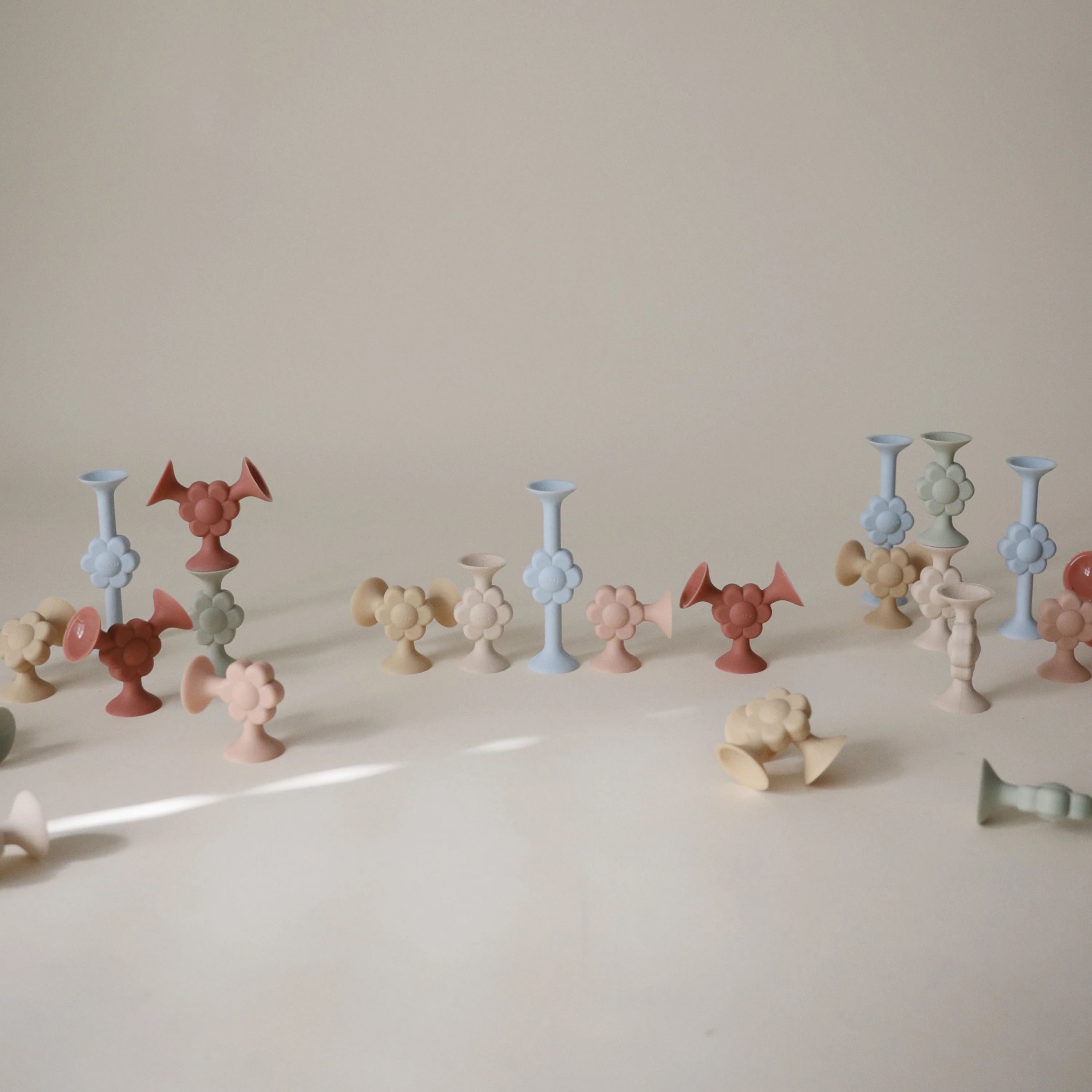 Daisy Silicone Suction Builders - Image 6