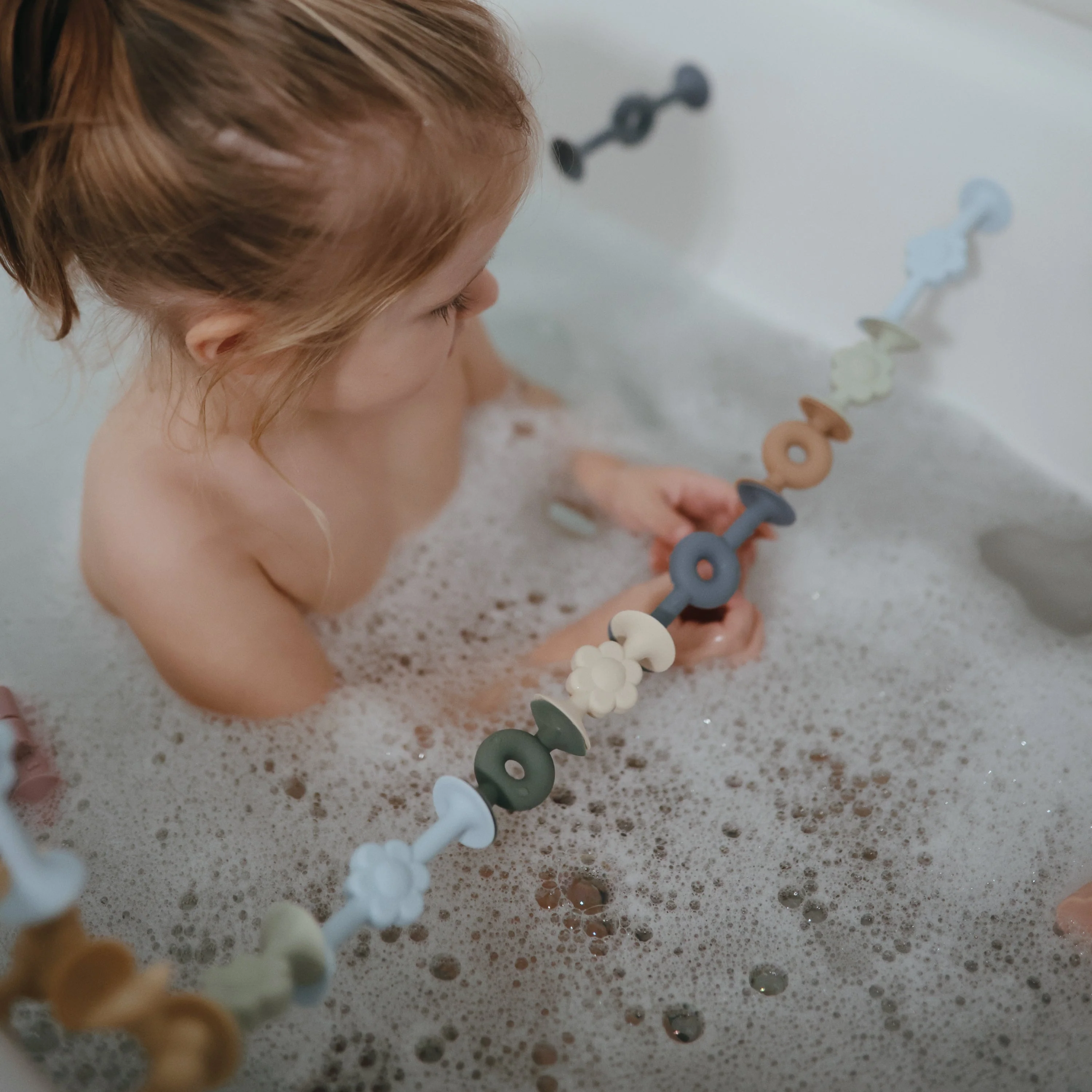 Daisy Silicone Suction Builders - Image 7
