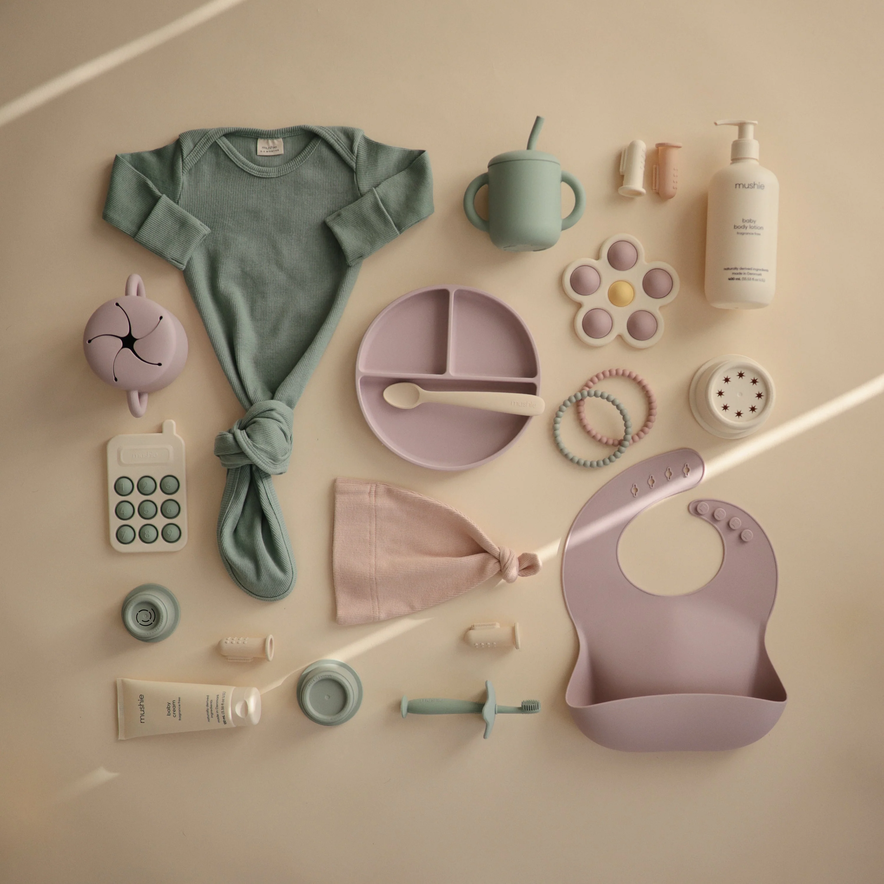 Silicone Suction Plate - Image 92