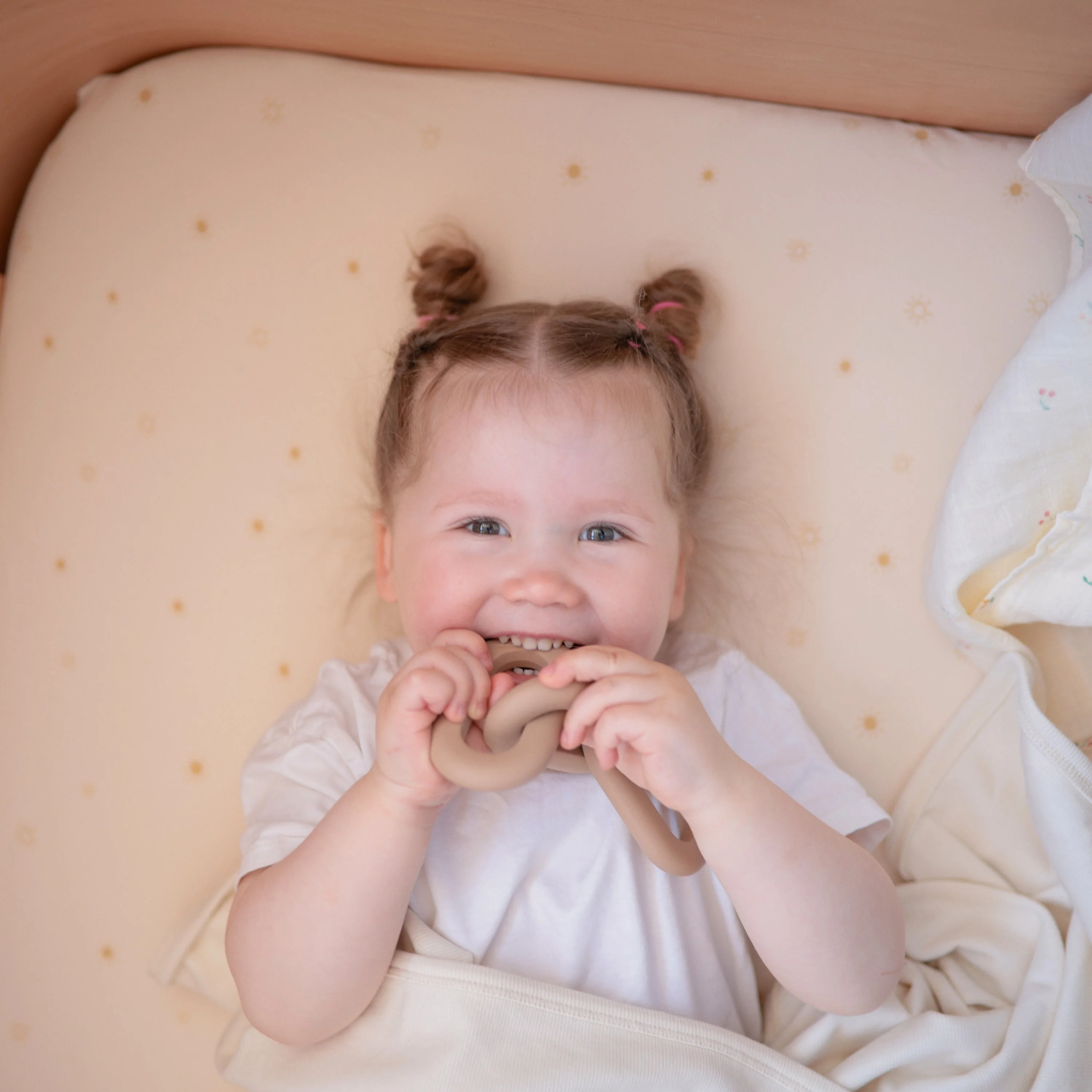 Stretchy Crib Sheet - Image 17
