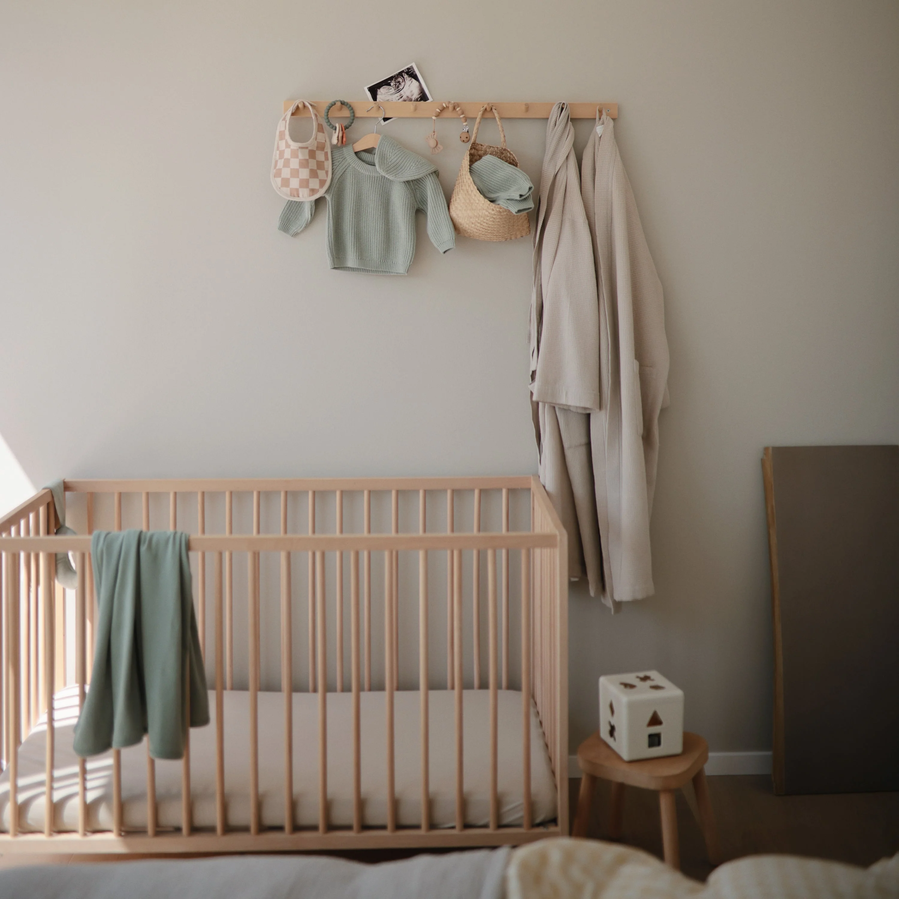 Stretchy Crib Sheet - Image 42
