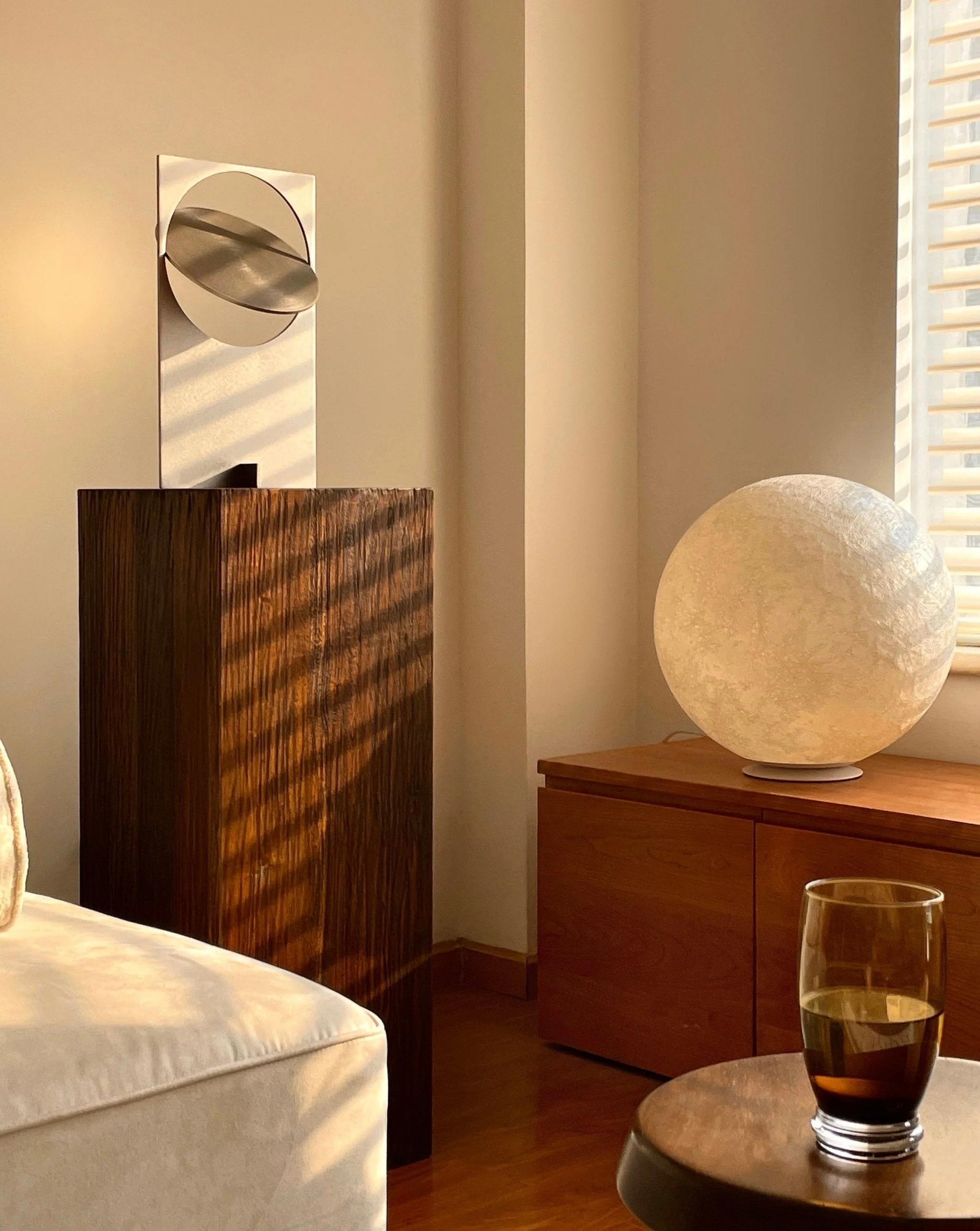 Sunset Table Lamp - Modern Metal Desk Lamp for Living Room & Bedroom - Image 3