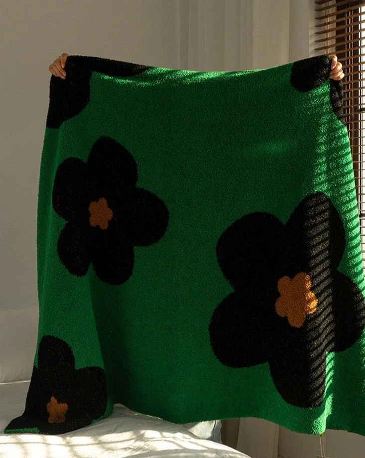 Ultra Soft Microfiber Sunflower Pattern Throw Blanket - Image 7