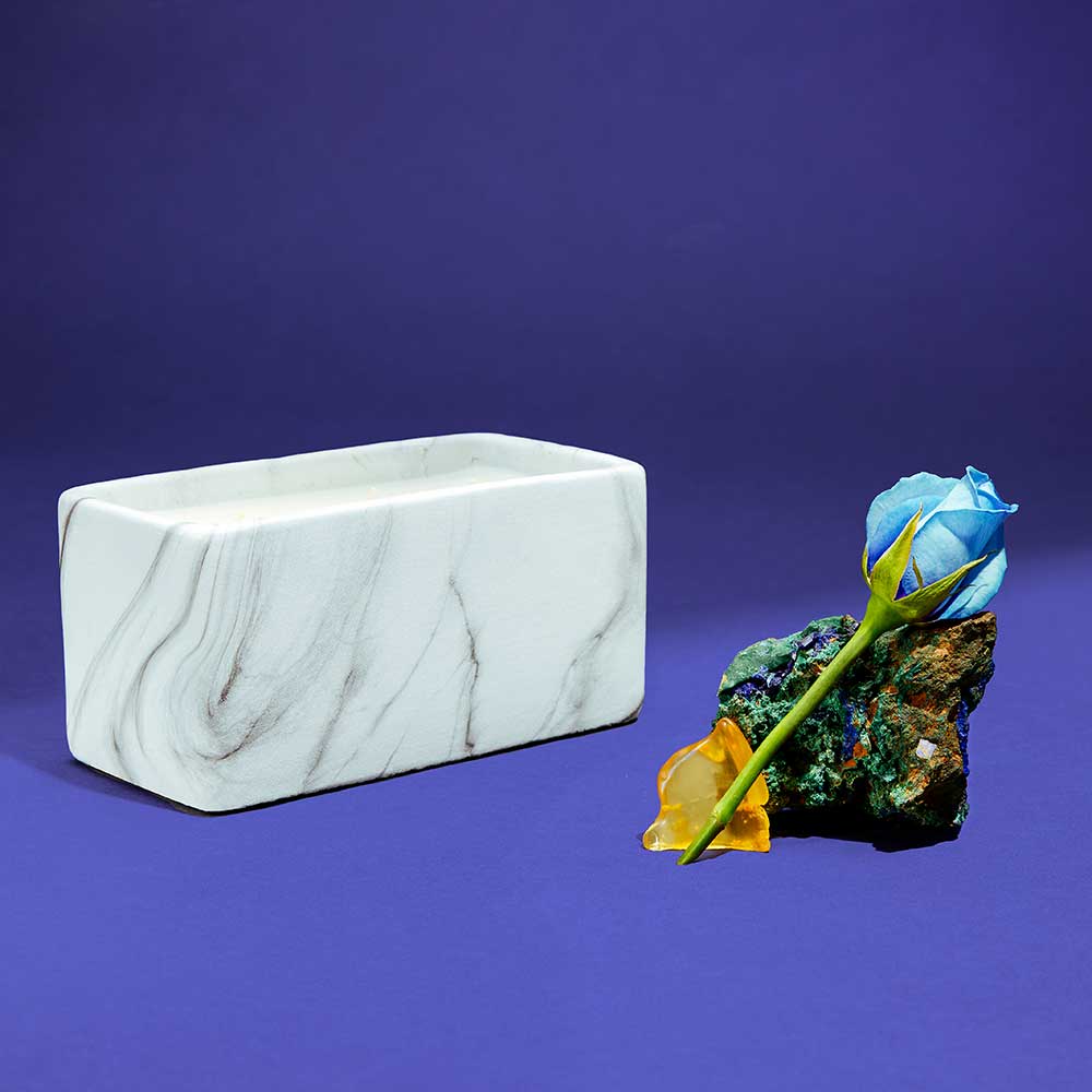 White Marble Prism Candle 24oz (Clearance) - Image 4